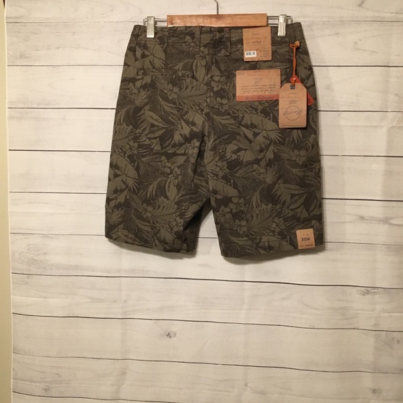 Original Waterproof Vintage Hawaiian Vibe Shorts - Picture 3 of 7